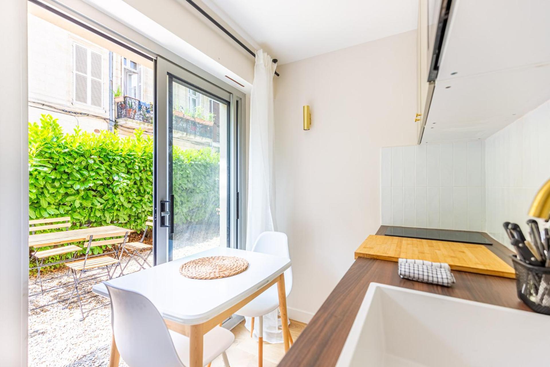 Lavie Maison Balneo Garden Flat Бордо Екстериор снимка