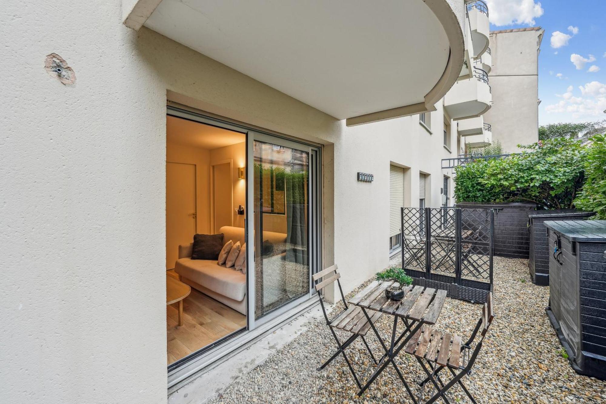 Lavie Maison Balneo Garden Flat Бордо Екстериор снимка