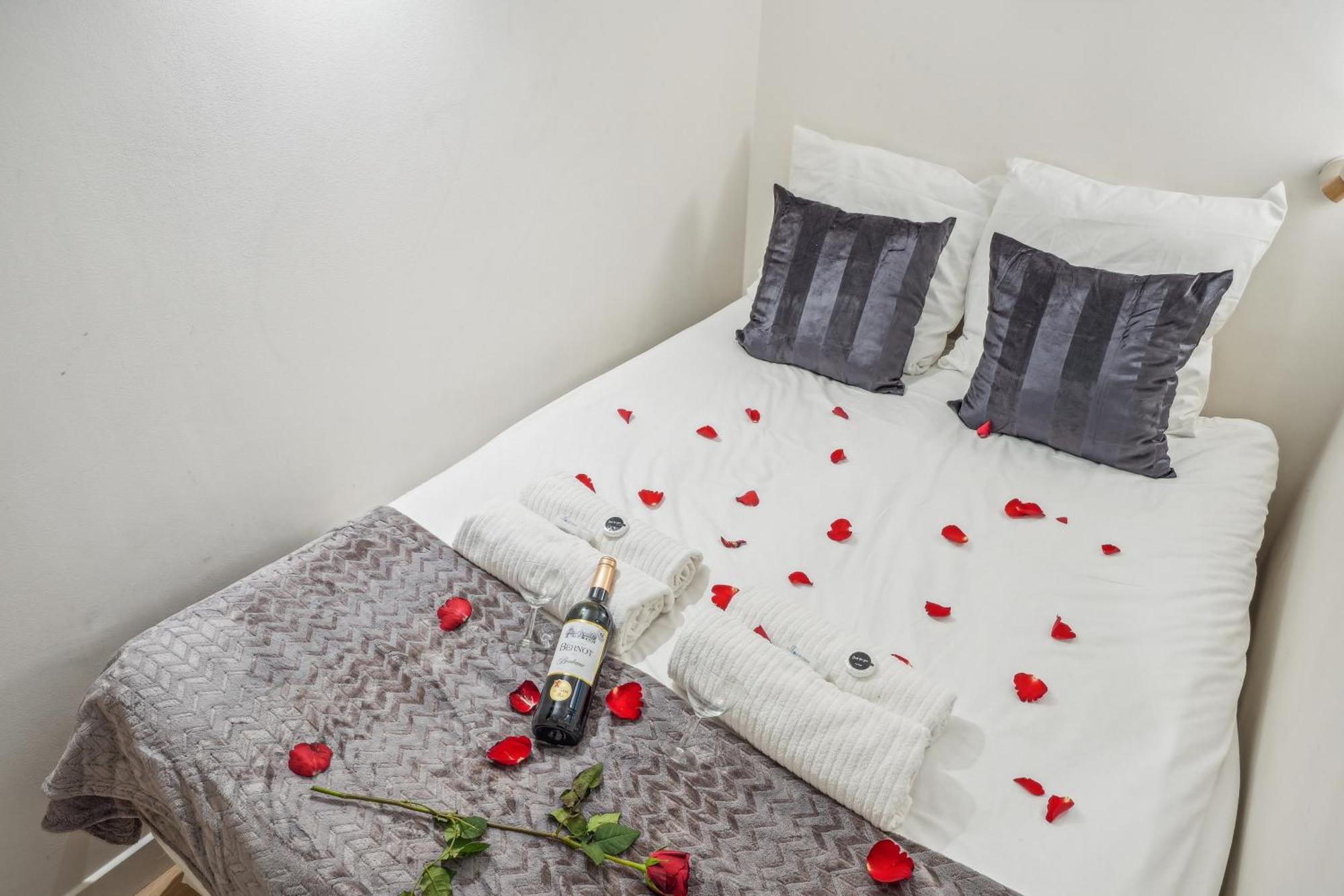 Lavie Maison Balneo Garden Flat Бордо Екстериор снимка