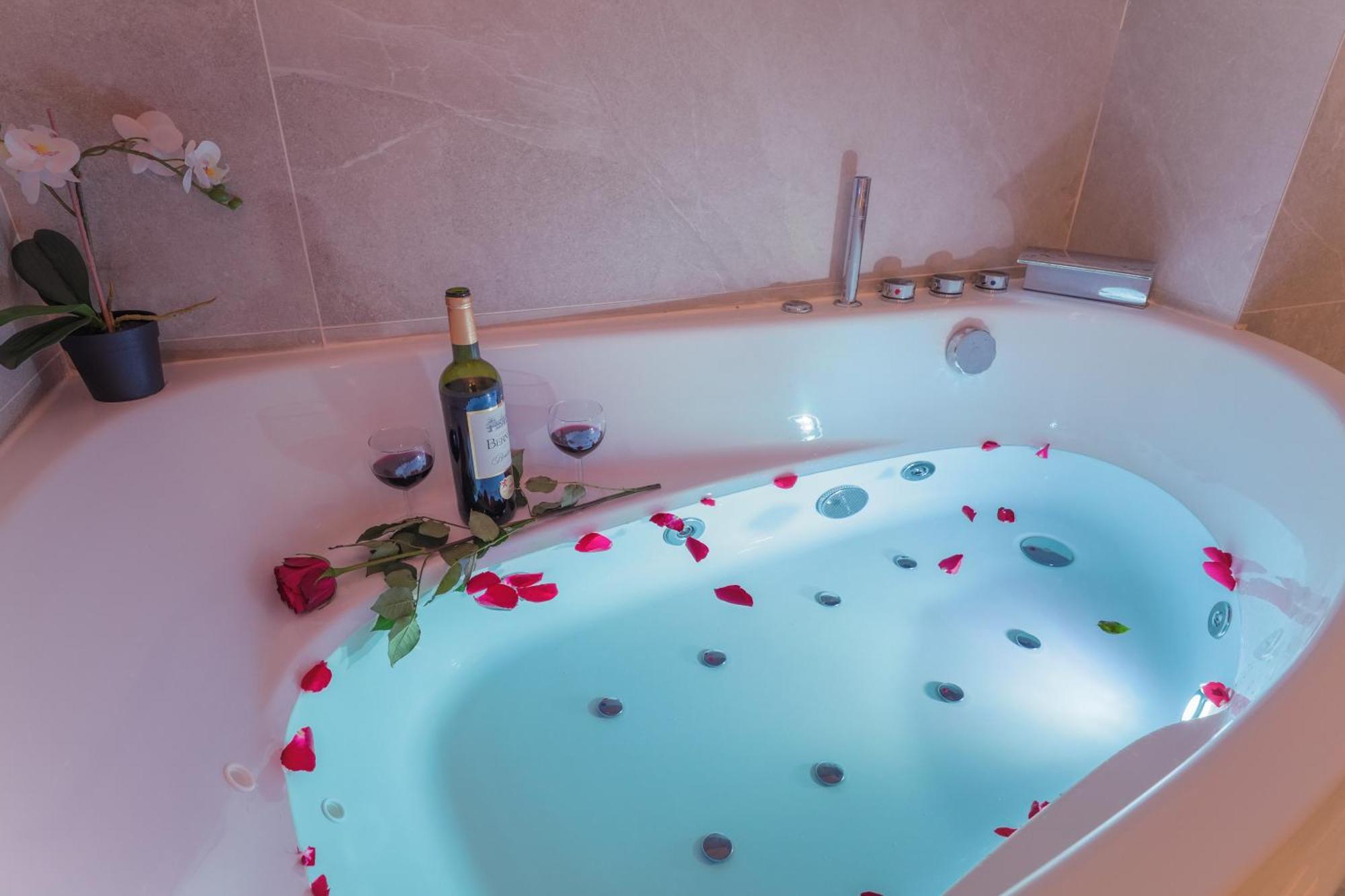 Lavie Maison Balneo Garden Flat Бордо Екстериор снимка